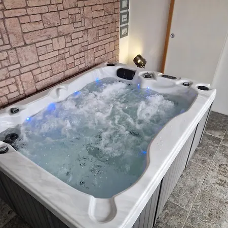 Le Petit Doue Vakantiehuis